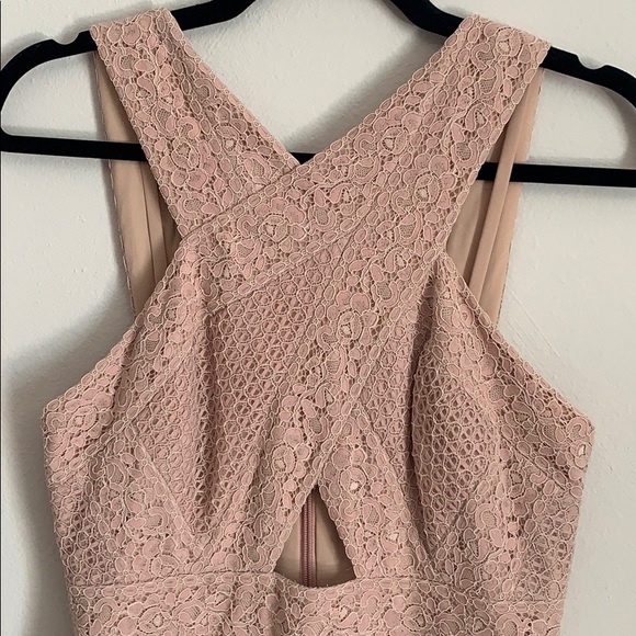 BCBG Alissa Ruffle Pink Lace Dress - coffeafoods.com
